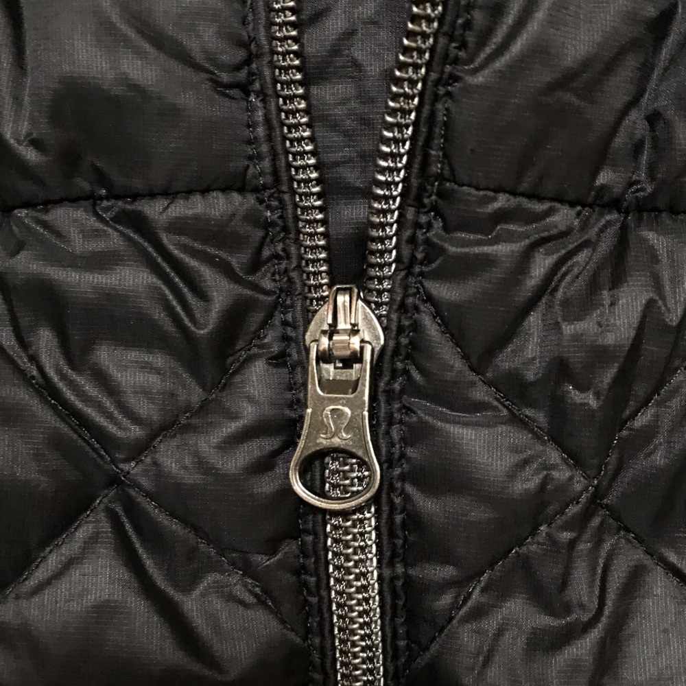 Lululemon Down For A Run Vest Reflective 2 Black - Picture 4 of 14
